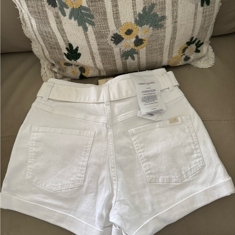 Maje Illo Tie-Waist Denim Shorts - Picture 2 of 6